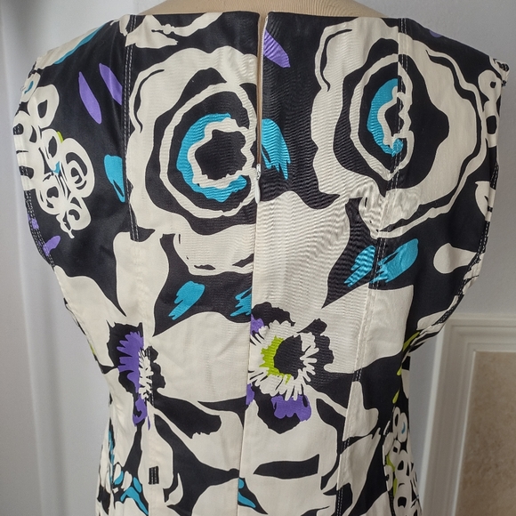 Peter Nygard Summer Spring Floral  Dress size 8 - Picture 6 of 10